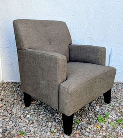 Like New - Chairs