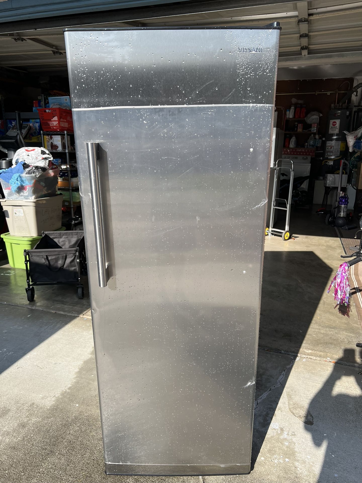 Vissani Freezer/refrigerator