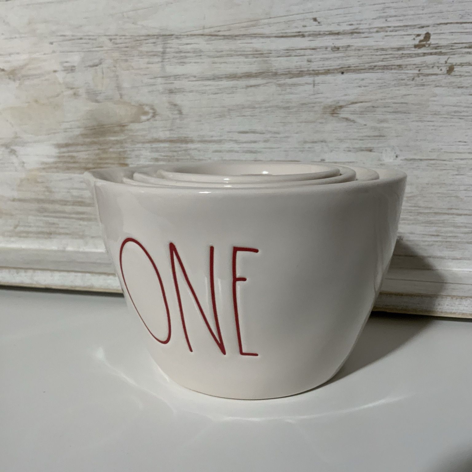 RED MELAMINE MEASURING CUPS – Bonjour Fête