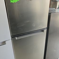 Whirlpool Top And Bottom Refrigerator And Repair 