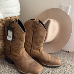 Mens Ariat 9.5 
