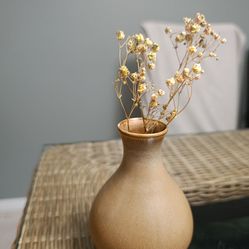 Small Two-Tone Brown Flower Bud Vase 🌻