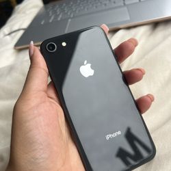 iPhone 8 (AT&T + Prepaid)