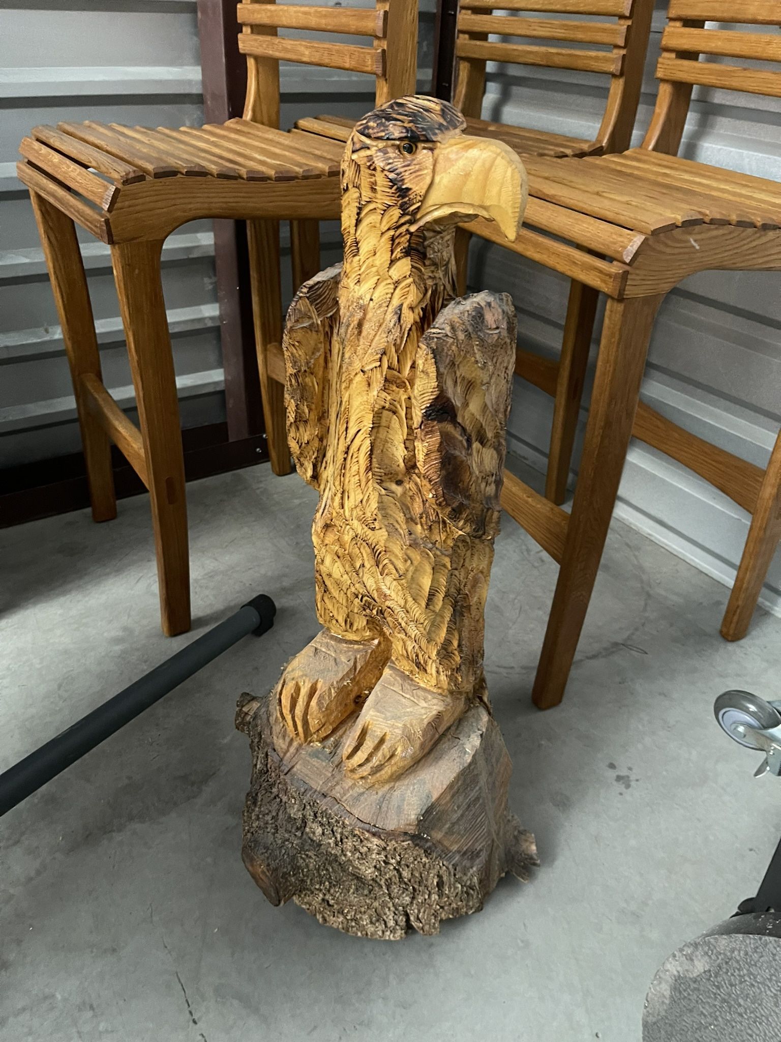 Carved Wooden Eagle Exquisite Decorative Sculpture