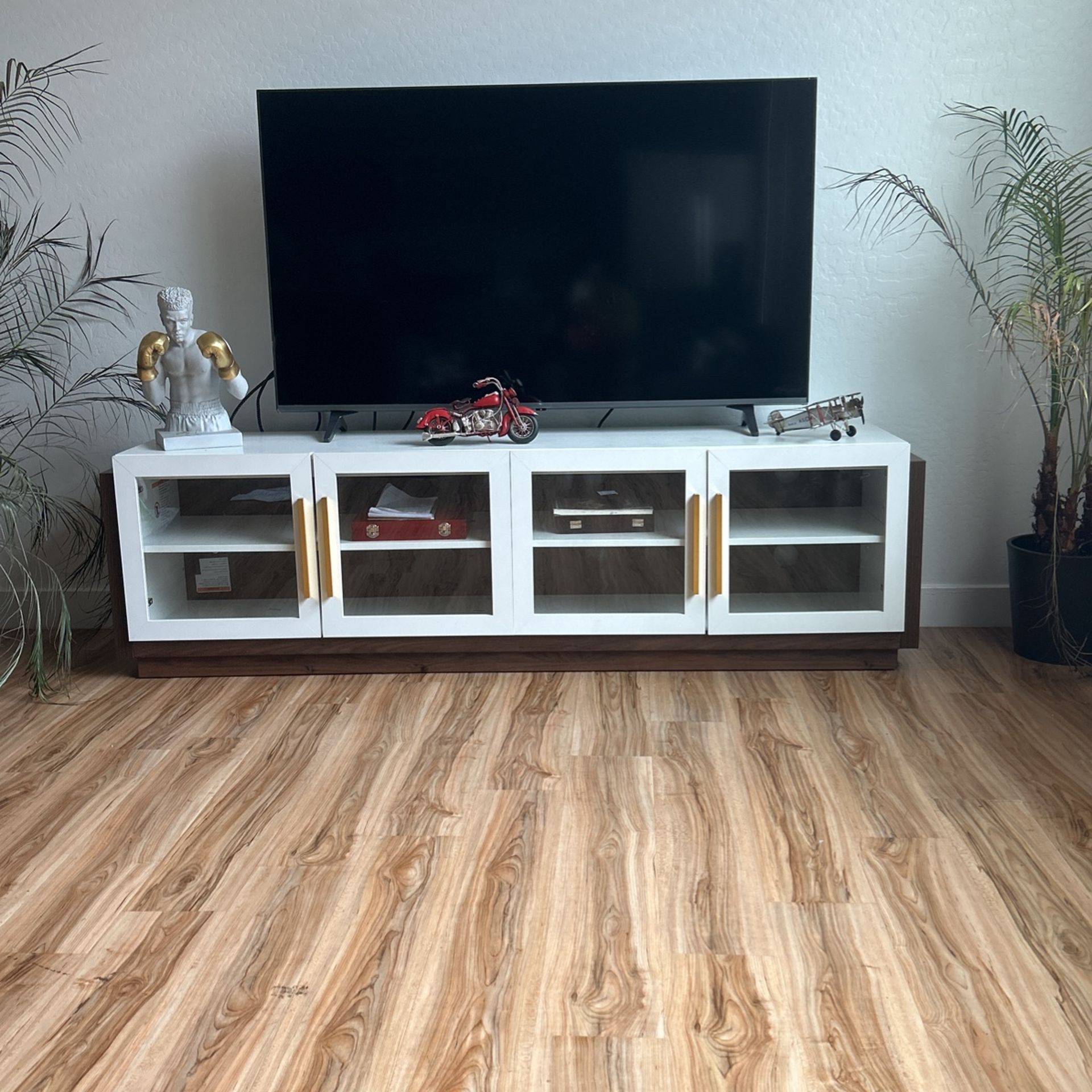 Entertainment Stand (ONLY)