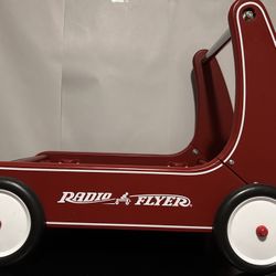 Radio Flyer Classic Walker Wagon 