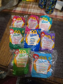 1999 Barbie and Friends Happy Meal Set
