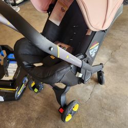 Doona Stroller Almost New