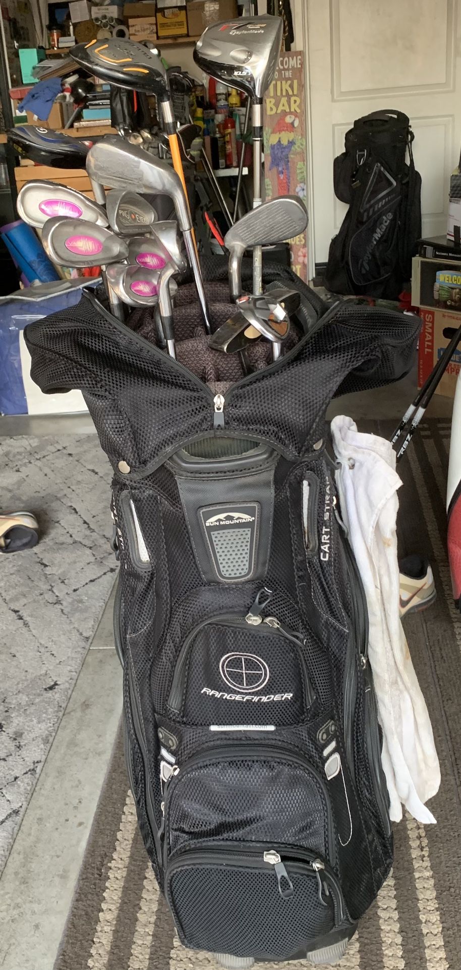 Full Set Golf Clubs W/Excellent Cart Bag