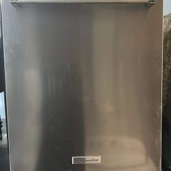 Kitchenaide Dishwasher 