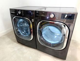 Like New LG Washer & Dryer Set w/ Steam – Black Steel