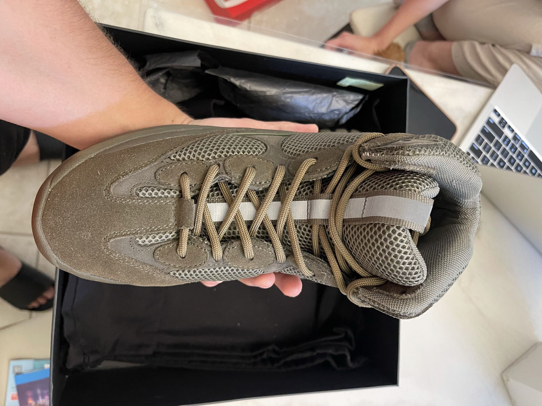 Yeezy Boot Season Wakame Size 42 EU