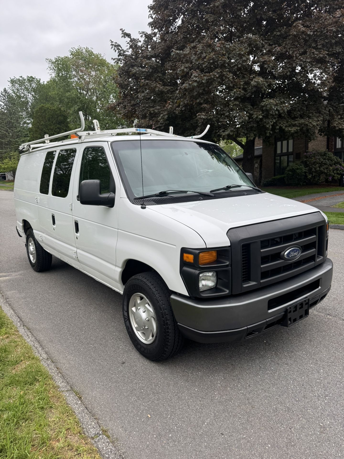 2011 Ford E-250