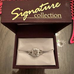 3/4 CTW Emerald Infinity Band Engagement Ring (Lab Grown)