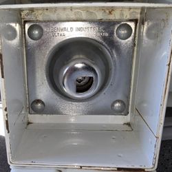 Kenmore Washer Coin Slide Operated, Keys Included