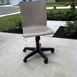 Riverwood - Desk Chair - Gray