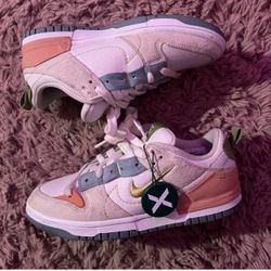 Nike low disrupts 2 Easter pastel (woman's ) size 6.5W
