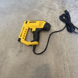 Dewalt staple Gun 