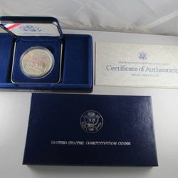 1987 U.S. Constitution Silver Dollar in OGP -- GORGEOUS HISTORIC COIN!