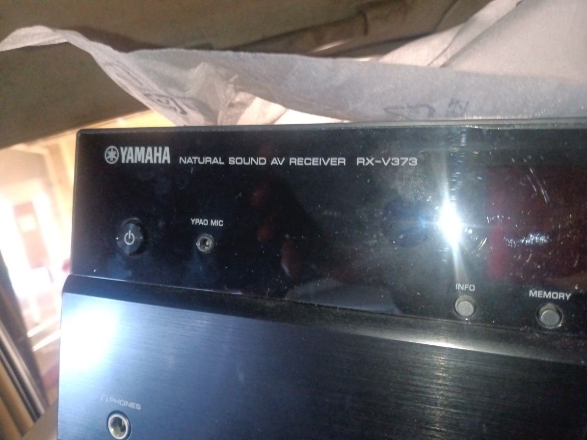 Yamaha Receiver RX-V373