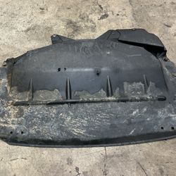 BMW E39 530i 528i 525i ENGINE UNDERTRAY SHIELD