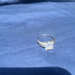 💍14K White Gold Wedding Ring Size 10