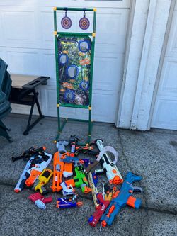 Nerf Gun and Target Bundle