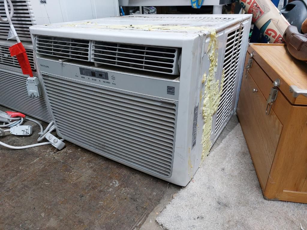 frigidaire 15,000 btu window ac. works. needs cleaning. was mounted in a wall, is missing window mount hardware. that can be ordered on line. $40. pic
