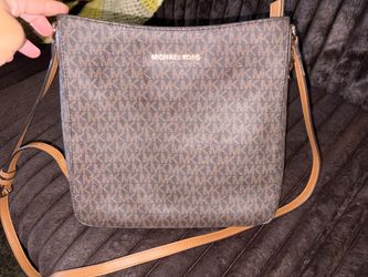 Michael Kors purse