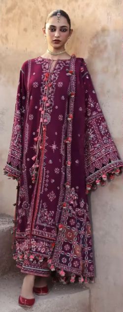 Pakistani woman’s ready to wear 3 piece outfit