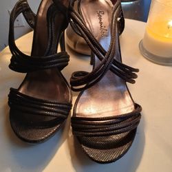 Black Strap Heels SIZE 7 1/12! Like New!
