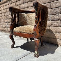Antique Chair With Great Carving 