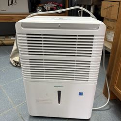 Dehumidifier 