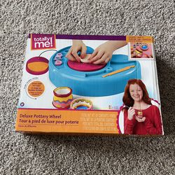 Deluxe Pottery Wheel, totally me! BRAND NEW