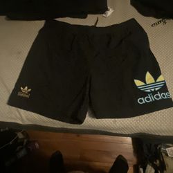 Adidas Originals Men's Black Shorts XL