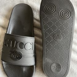 Gucci Pursuit Rubber Slide Women’s Size 39