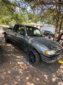 1998 Mazda B4000