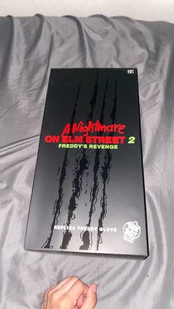 Freddy Krueger glove