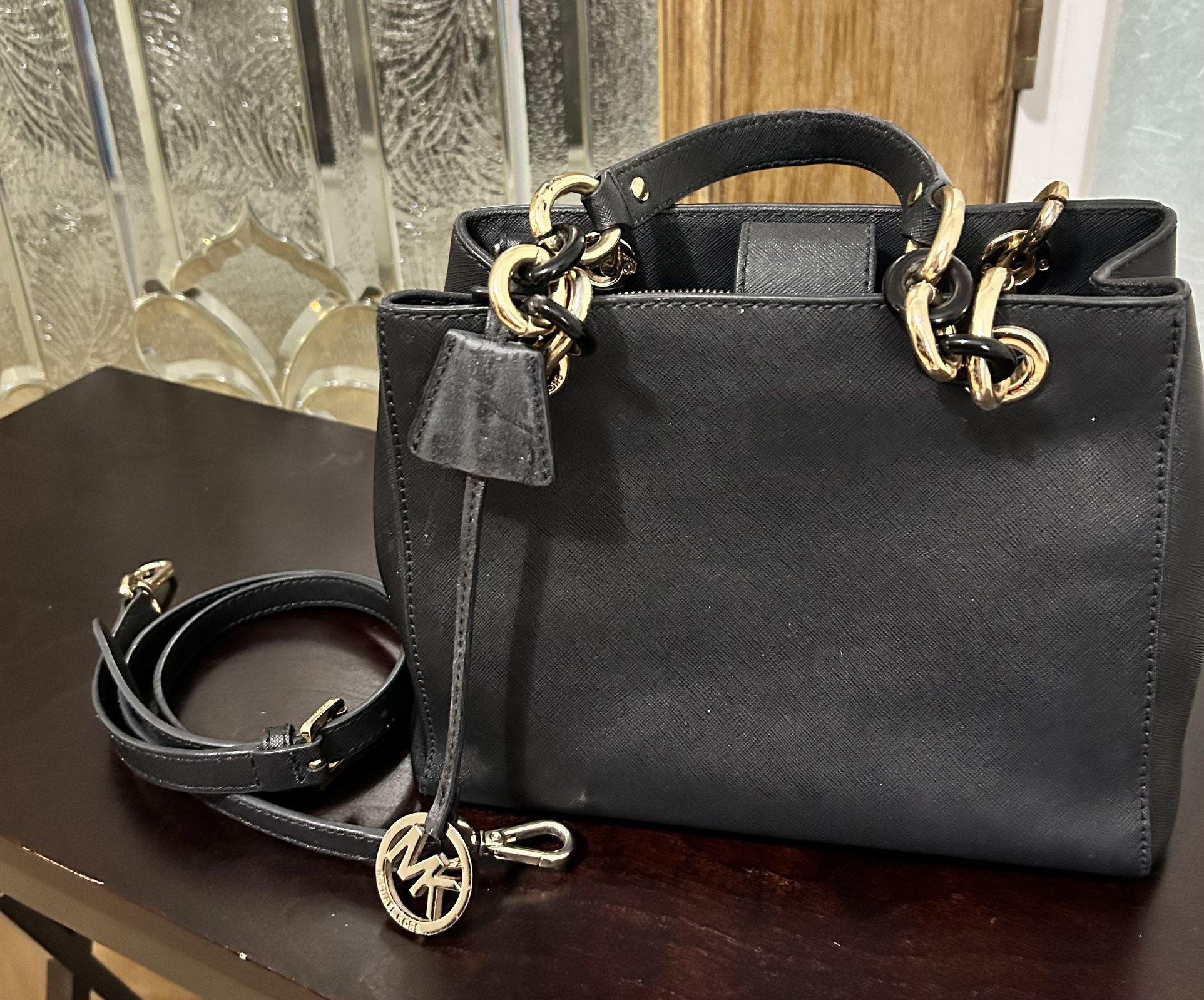 MICHAEL KORS CYNTHIA BLACK SAFFIANO CROSSBODY LEATHER SATCHEL BAG