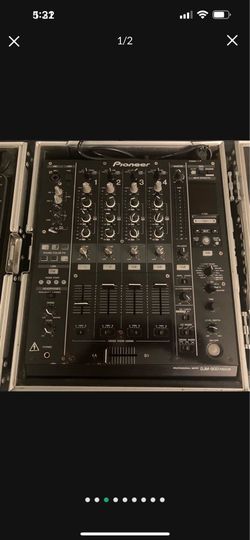 Selling DJ setup: Turntables and Mixer