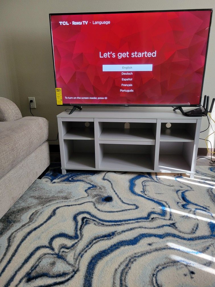 Tcl 55 Inch 4K Smart Roku TV with Stand