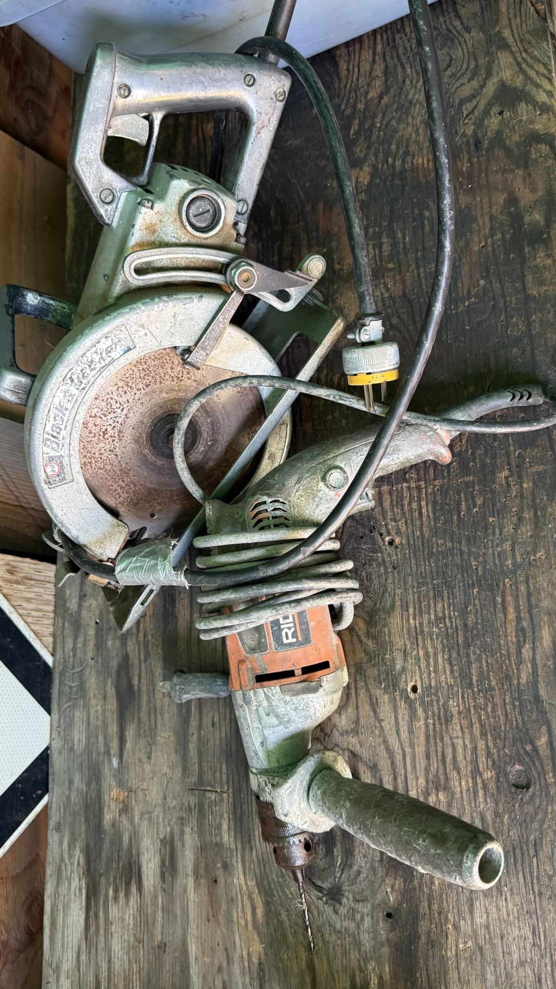 Power Tools Working 