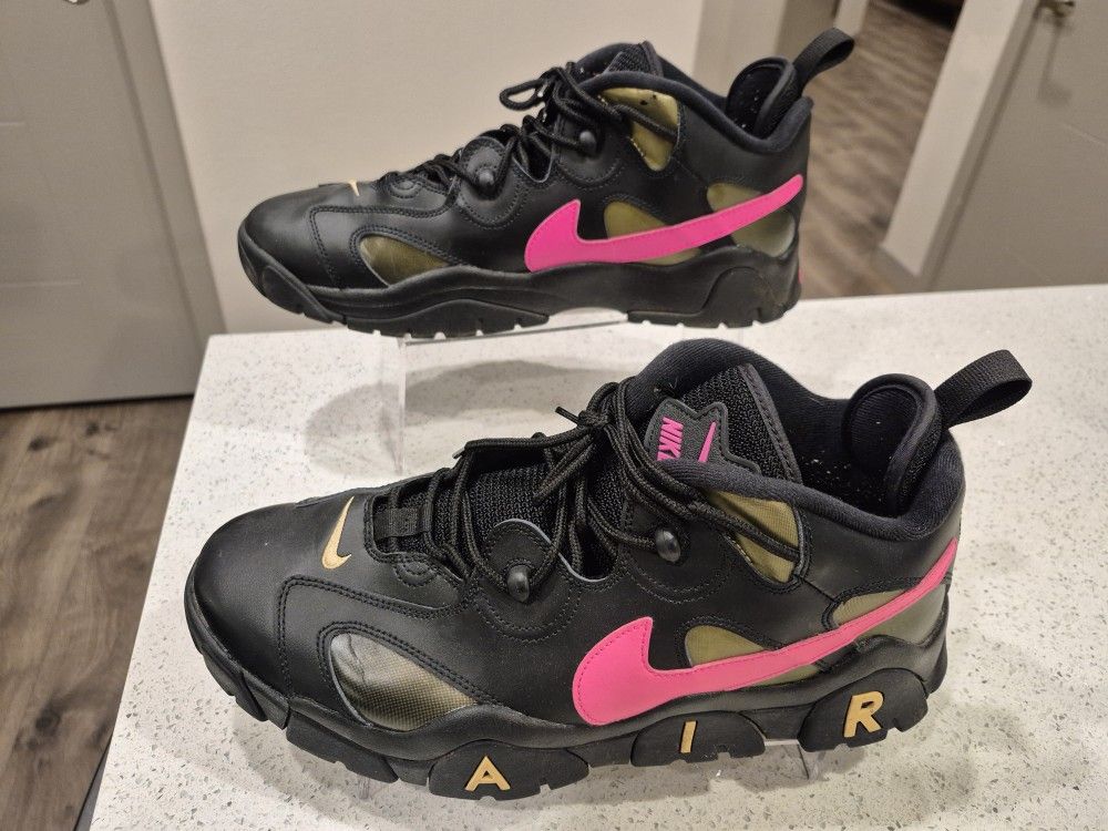 Nike Air Barrage Low "Pink Blast"