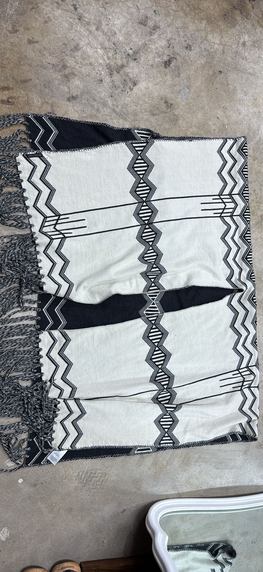 Women’s Wrap : Poncho