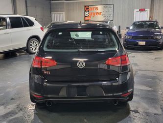 2017 Volkswagen Golf GTI Thumbnail