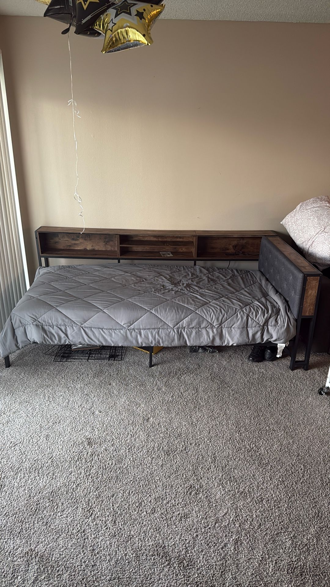 Twin Bed w/Mattress