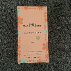 DAISY MARC JACOBS Perfume 