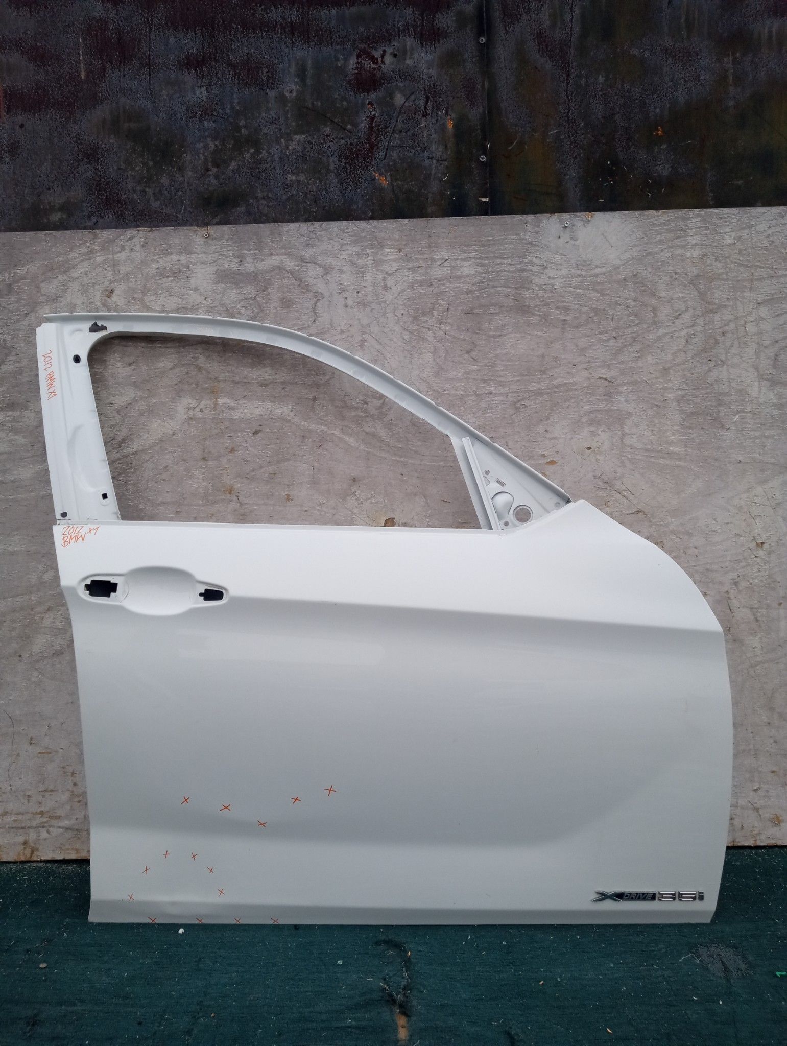 BMW X1 RIGHT FRONT DOOR 2012