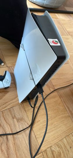 Ps5 slim digital VERY GOOD CONDITION negotiable