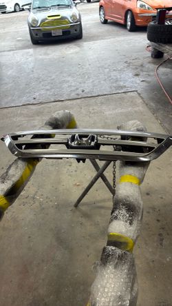 Honda odyssey grille